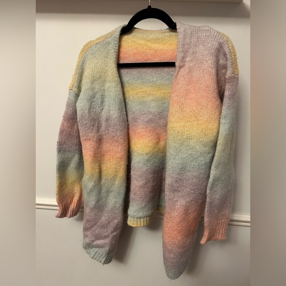 Rainbow ombré sweater with pockets!! - Picture 3 of 4